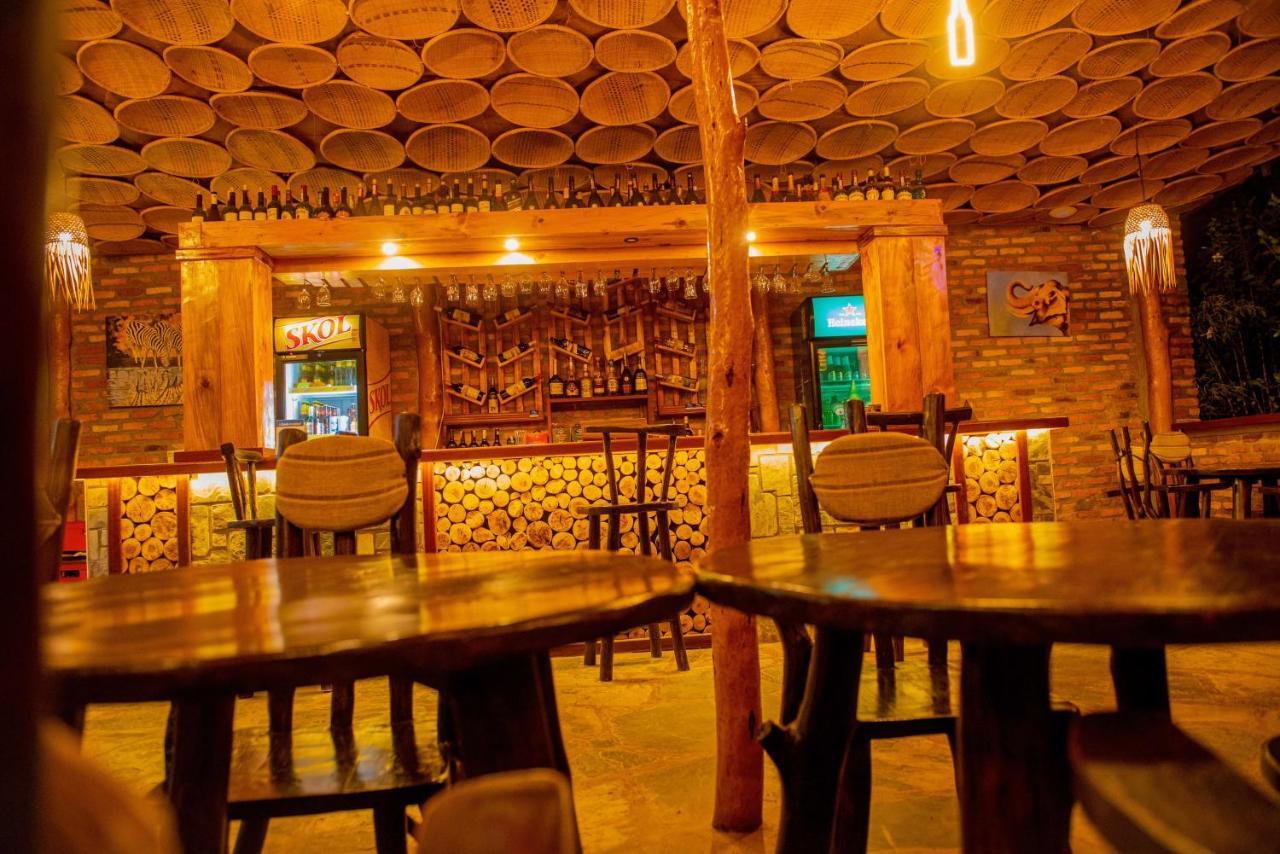 Akagera Transit Lodge Ngoại thất bức ảnh