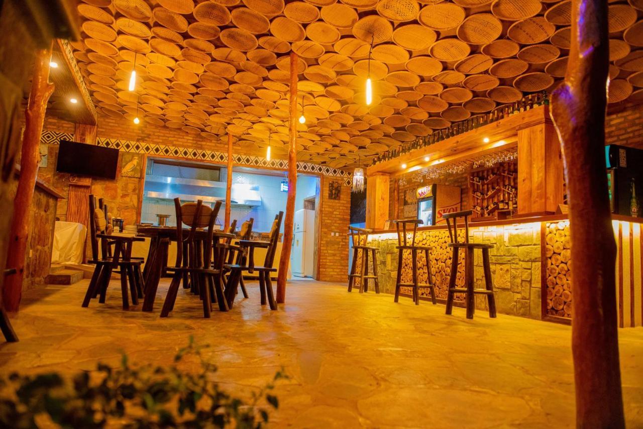 Akagera Transit Lodge Ngoại thất bức ảnh