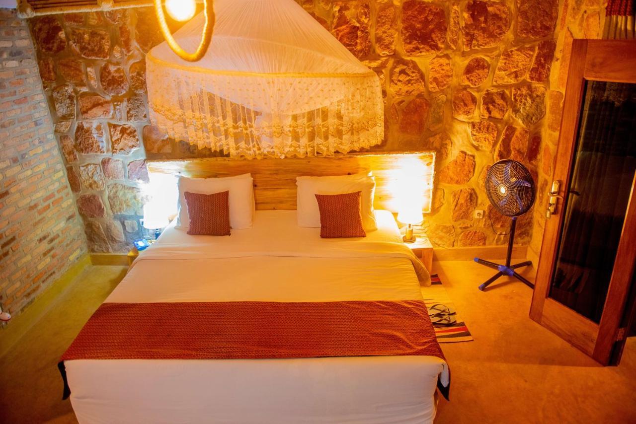 Akagera Transit Lodge Ngoại thất bức ảnh