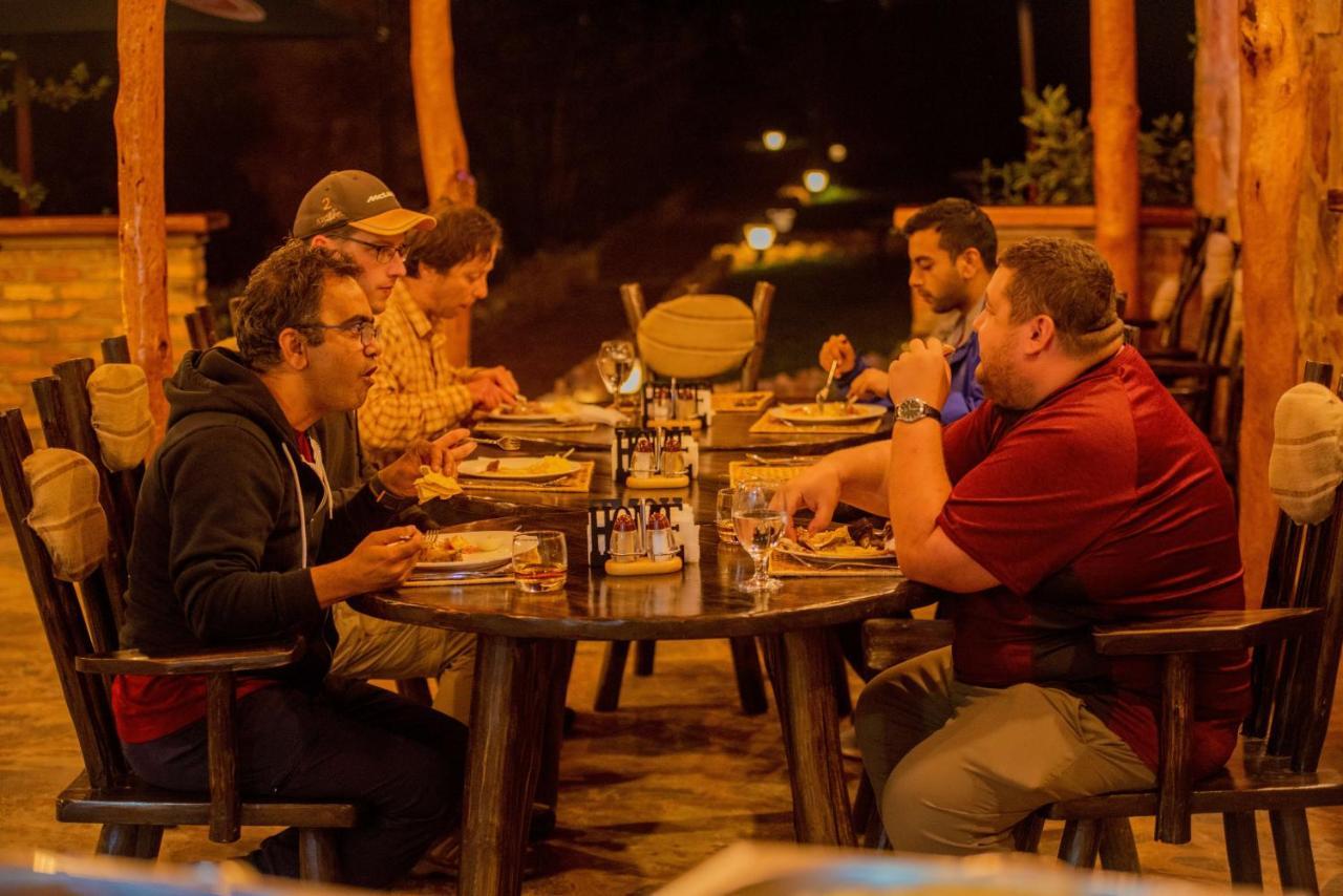 Akagera Transit Lodge Ngoại thất bức ảnh