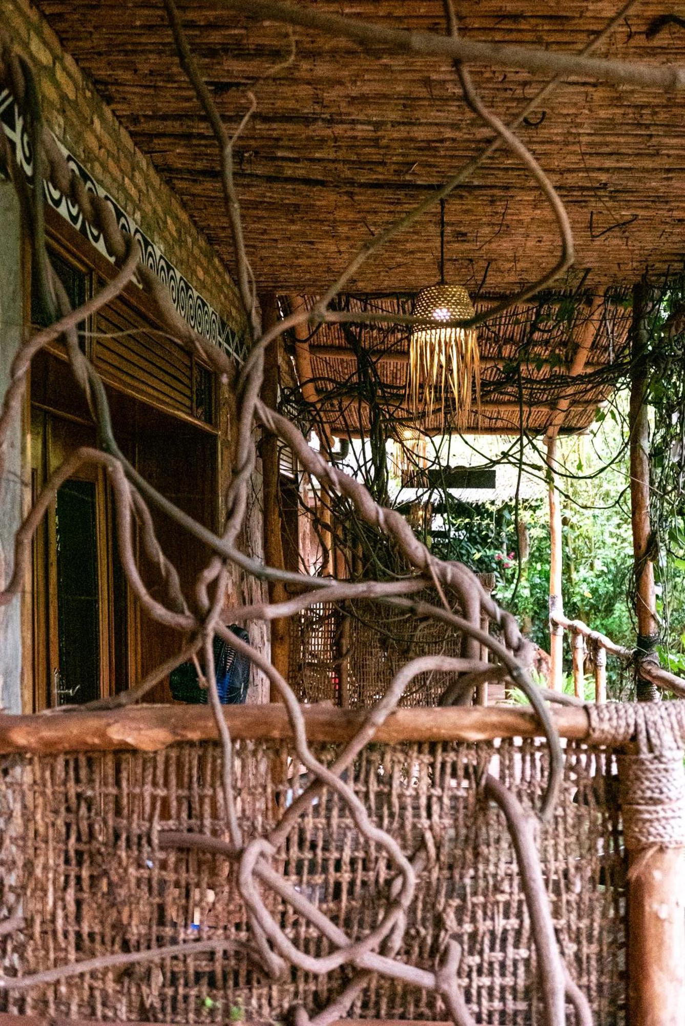 Akagera Transit Lodge Ngoại thất bức ảnh