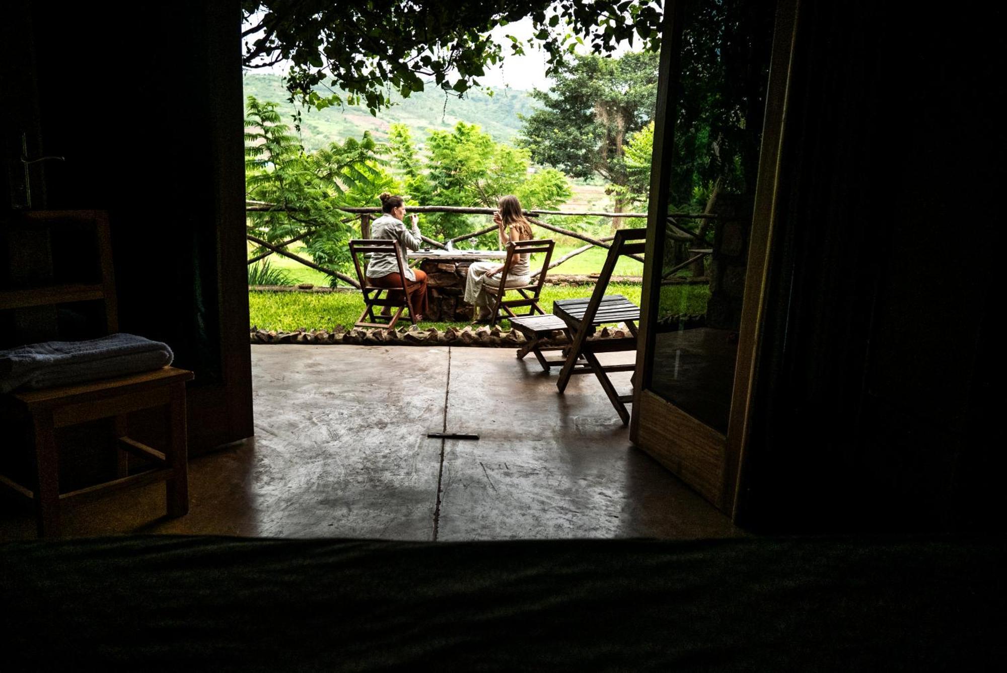 Akagera Transit Lodge Ngoại thất bức ảnh