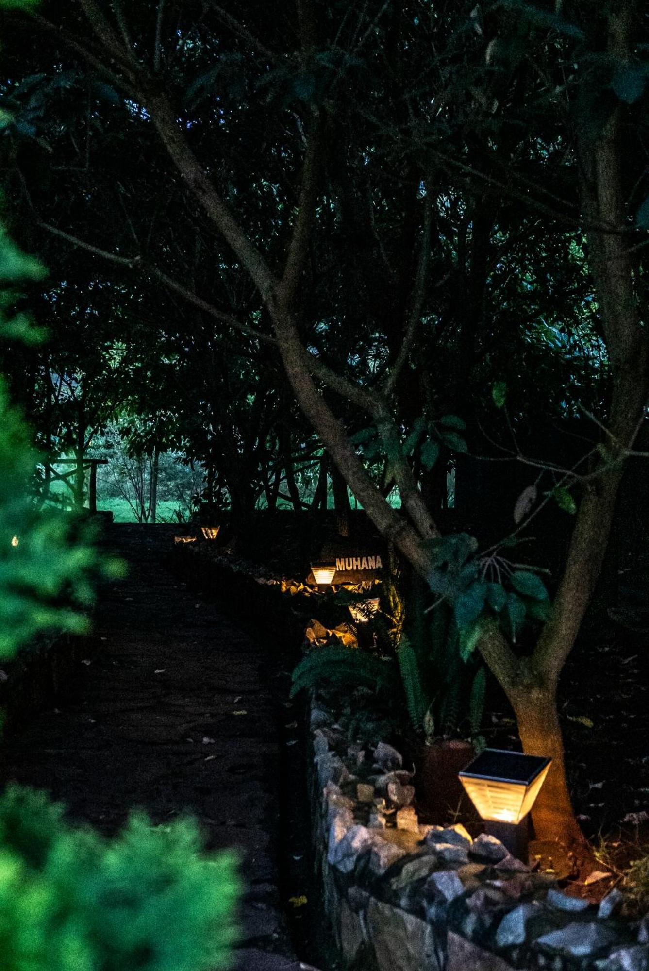 Akagera Transit Lodge Ngoại thất bức ảnh