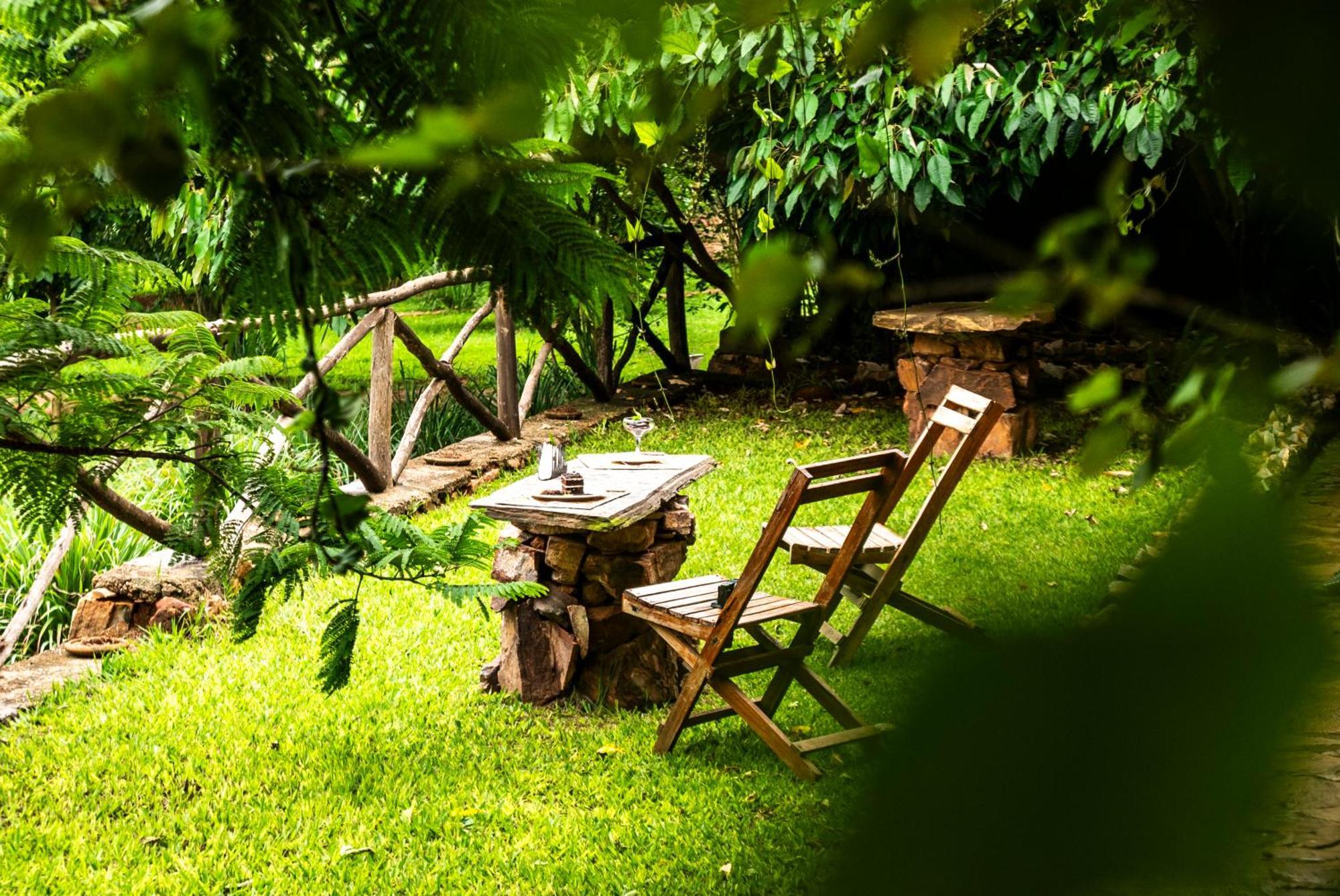 Akagera Transit Lodge Ngoại thất bức ảnh